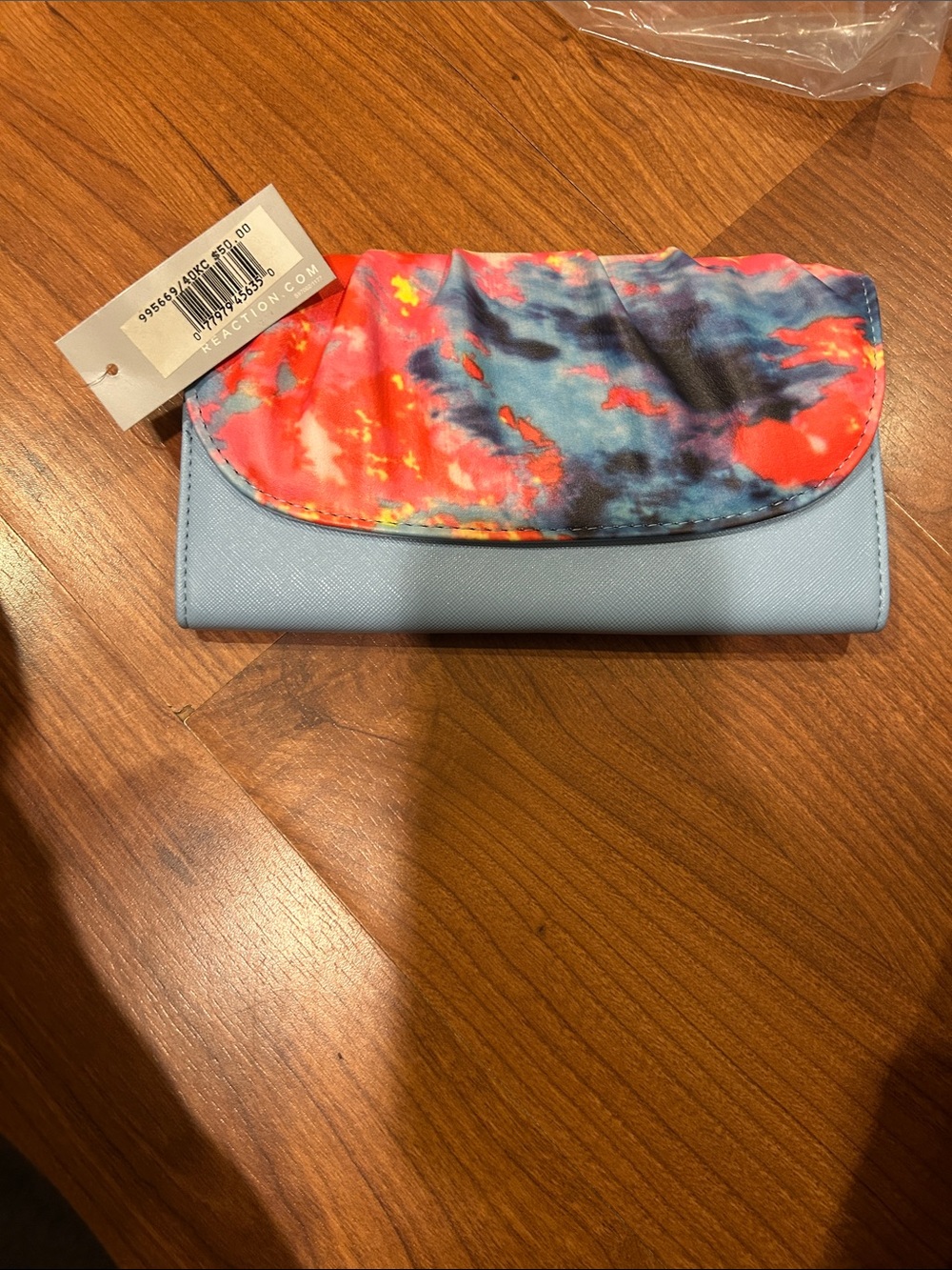 Kenneth Cole Reaction Light Blue Wallet with Multicolor Tie-Dye Flap